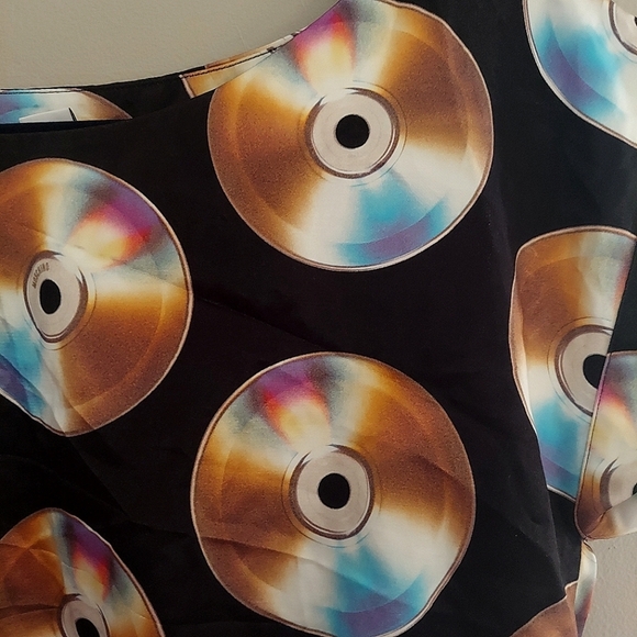 H&M MOSCHINO Limited Black CD Print Crop Top - Picture 13 of 13